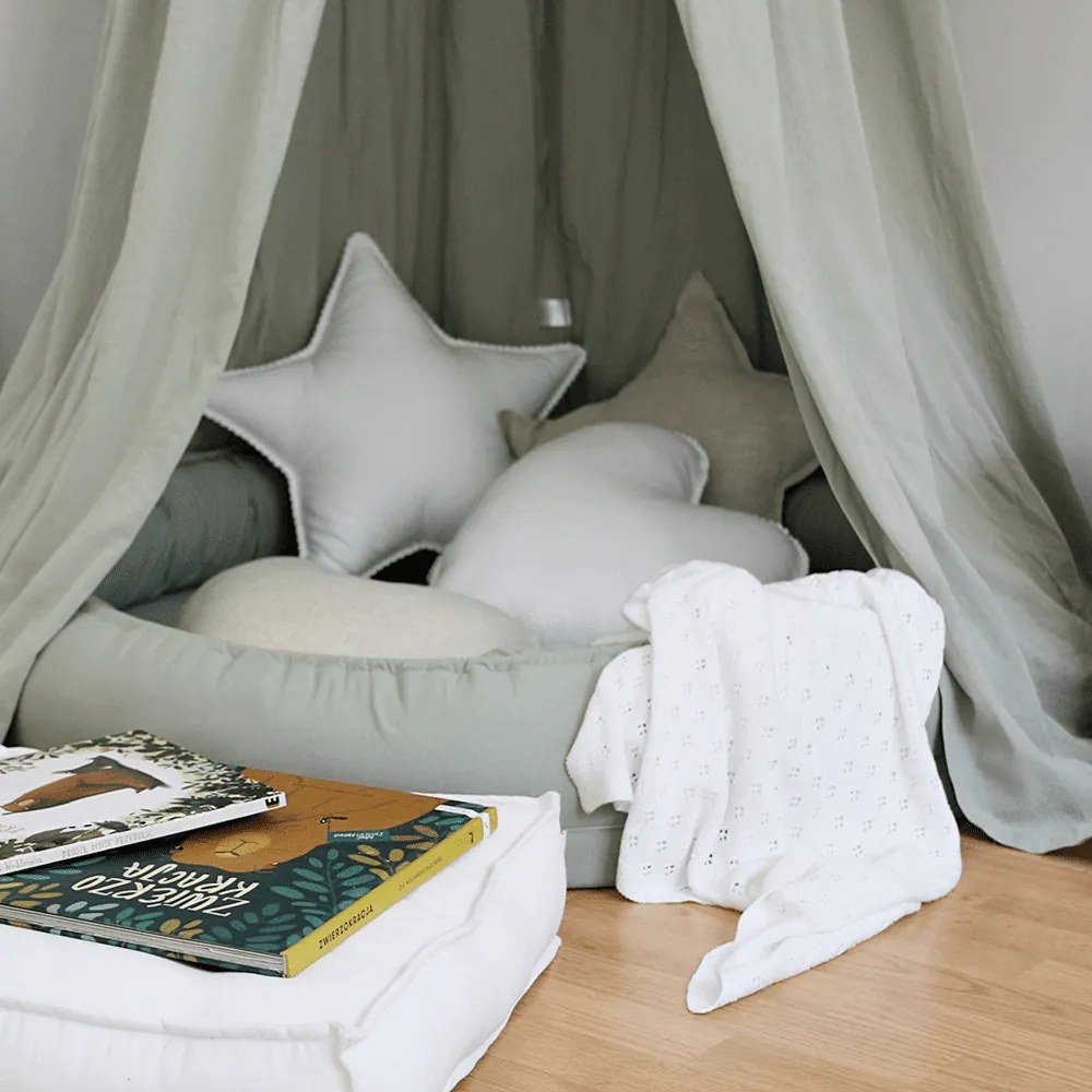 Boho vankúš hviezda s bublinkami biely 44 cm