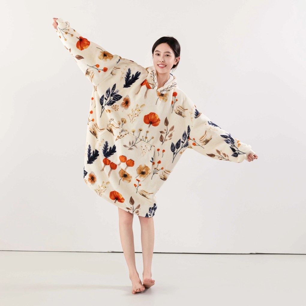 Baránková mikinová deka s rukávmi a kapucňou PAPAVA, krémová