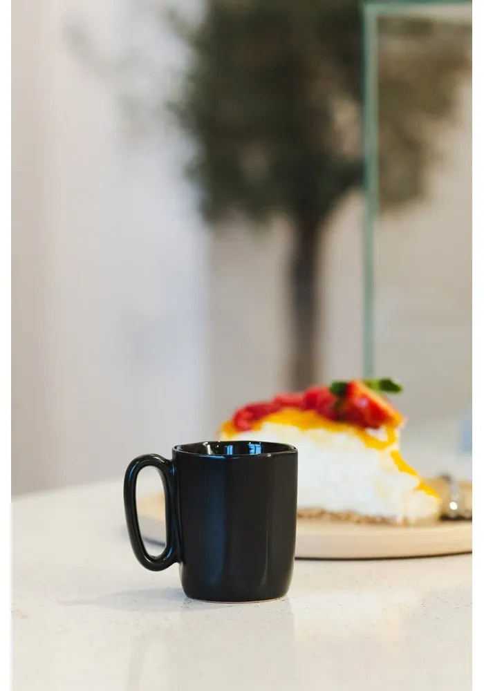 Čierne hrnčeky na espresso z kameniny v súprave 2 ks 80 ml Fuori – Vialli Design