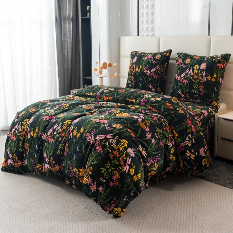 Súprava mikroplyšových obliečok MYSTIC GARDEN tmavozelené + obliečka mikroplyš SOFT 90x200 cm biele, jednolôžko