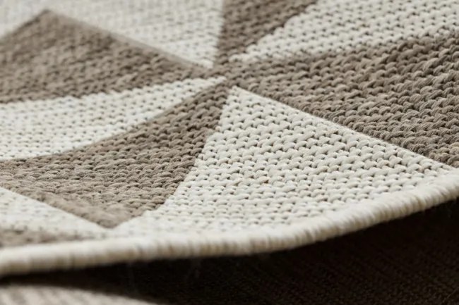 Koberec Šnúrkový SIZAL FLOORLUX 20489 champagne / taupe Trojuholníky