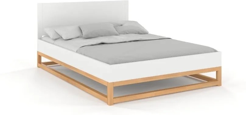 Dvojlôžková posteľ z masívneho borovicového dreva SKANDICA Karin, 200 x 200 cm