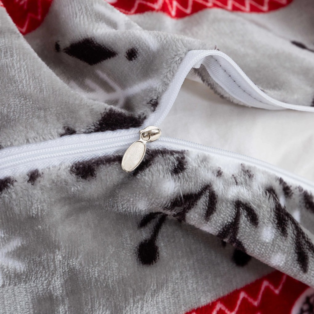 Mikroplyšové obliečky SNOWY FOREST sivé Rozmer obliečky: 2 ks 70 x 90 cm | 200 x 220 cm