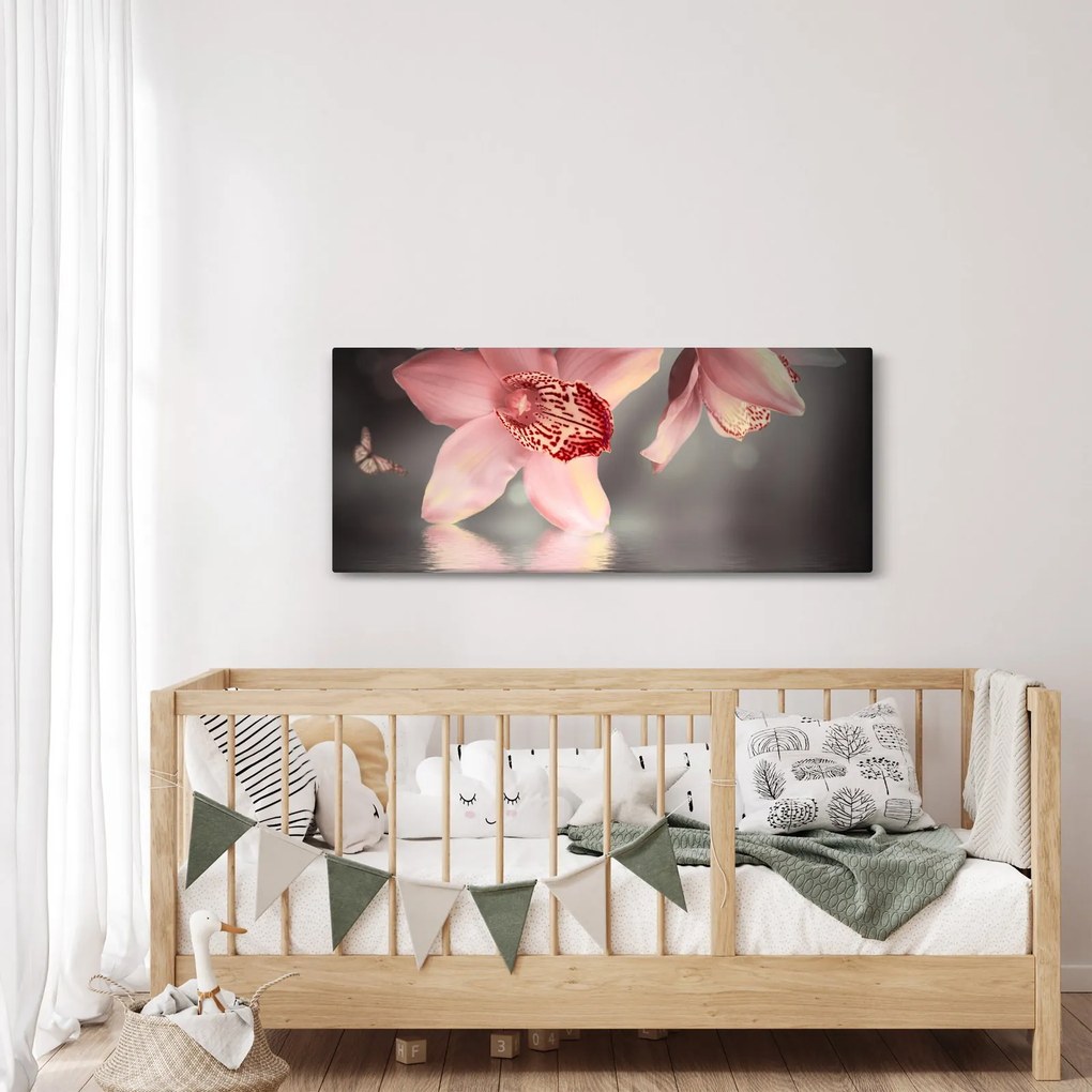 Obraz - Kvety a motýľ (120x50 cm)