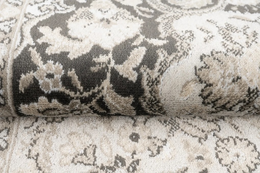 TA Koberec Isphahan 77801/229 Silver