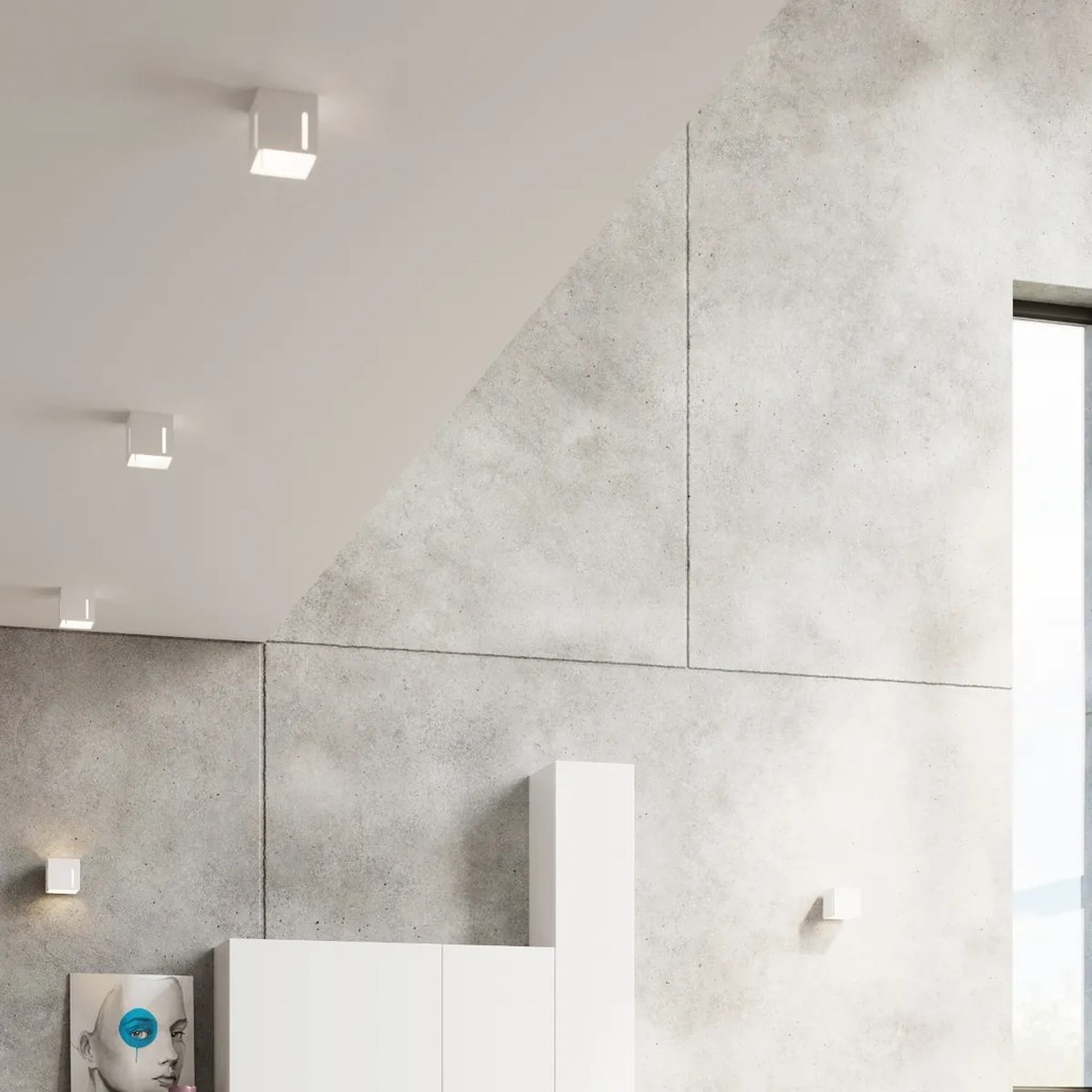 Nástenné svietidlo Pixar, 1x biele kovové tienidlo