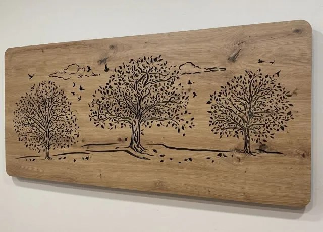 Svietiaci obraz Tri lipy na batériu