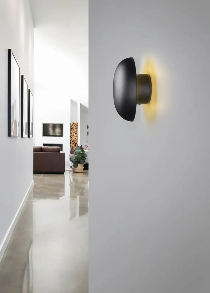 Matne čierne LED nástenné svietidlo na USB Davey – Reality