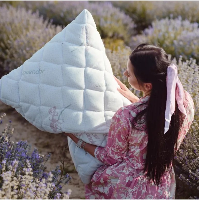 Vankúš 70x90 prešívaný antialergický Lavender EMI 1+1 ZADARMO