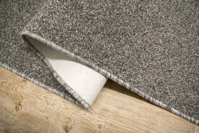 Metrážny koberec Liberty New 73 sivý