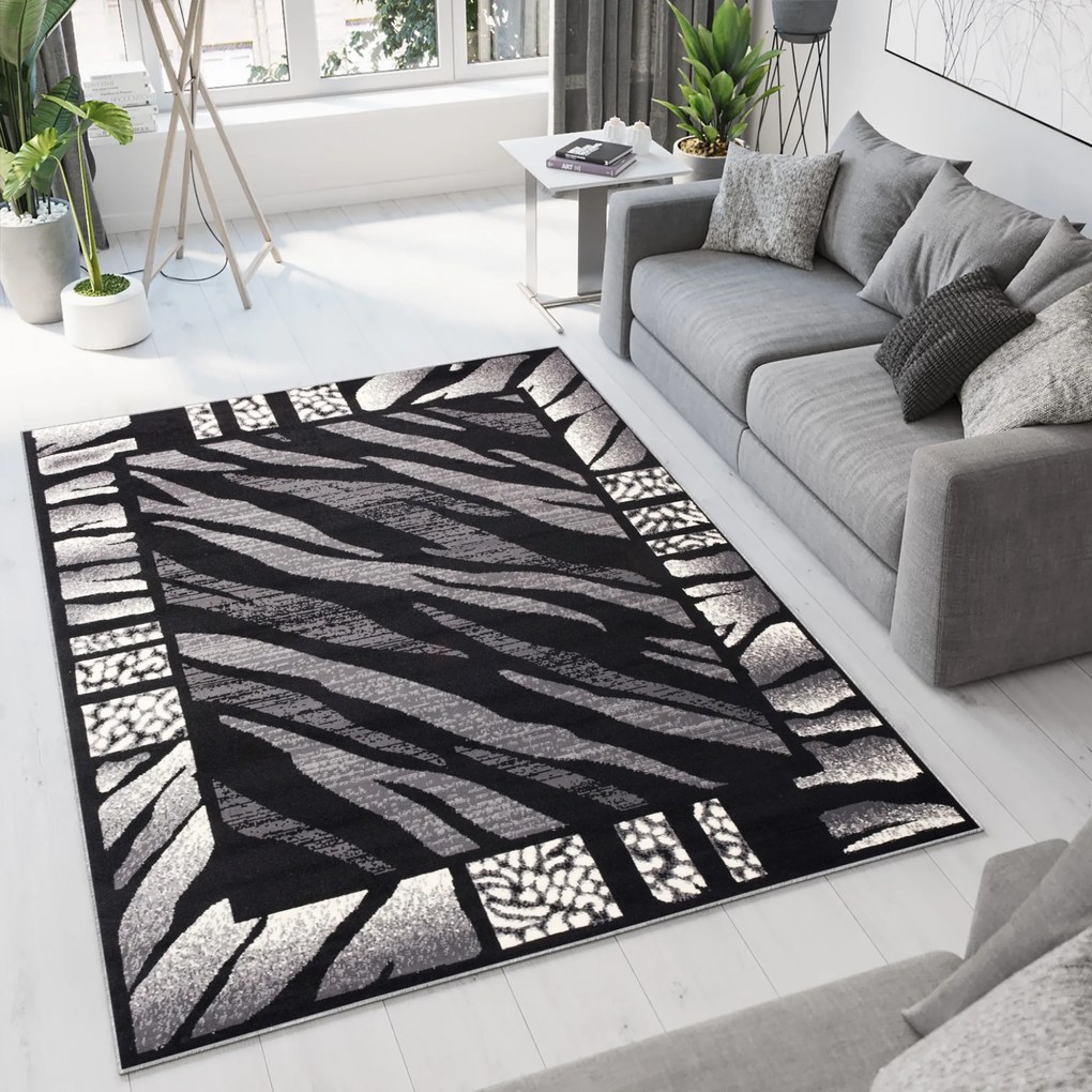 Koberec J313B BLACK CHEAP PP CRM Veľkosť: 180x250cm