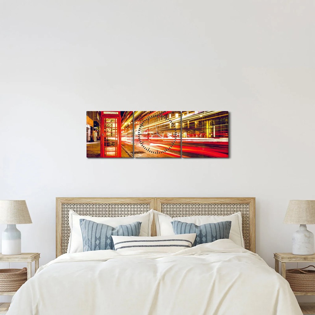 Obraz - červená telefónna búdka (s hodinami) (90x30 cm)