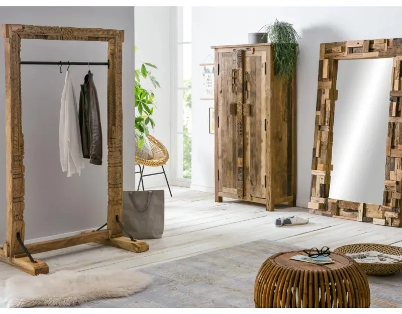 furniture-nabytek.cz - Zrcadlo do předsíně Kavali