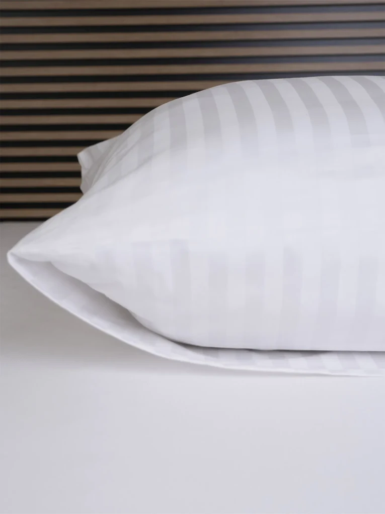 Hotelová obliečka na vankúš 50 x 70 cm - prúžok 20 mm