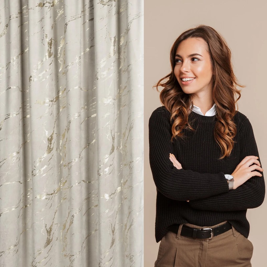 ZATEMŇOVACÍ ZÁVES NA PÁSKE MOLLY 140X270 CM VZOROVANÁ