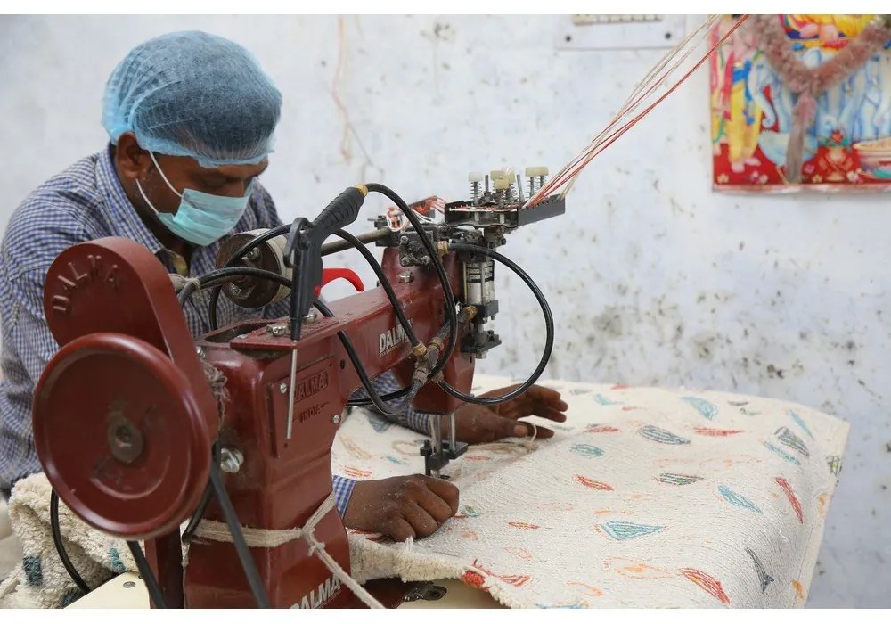 Krémový prateľný ručne tkaný bavlnený koberec 140x200 cm Terrazzo Marble – Lorena Canals