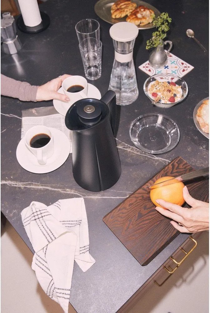 Čierna termoska 1 l Grand Cru – Rosendahl