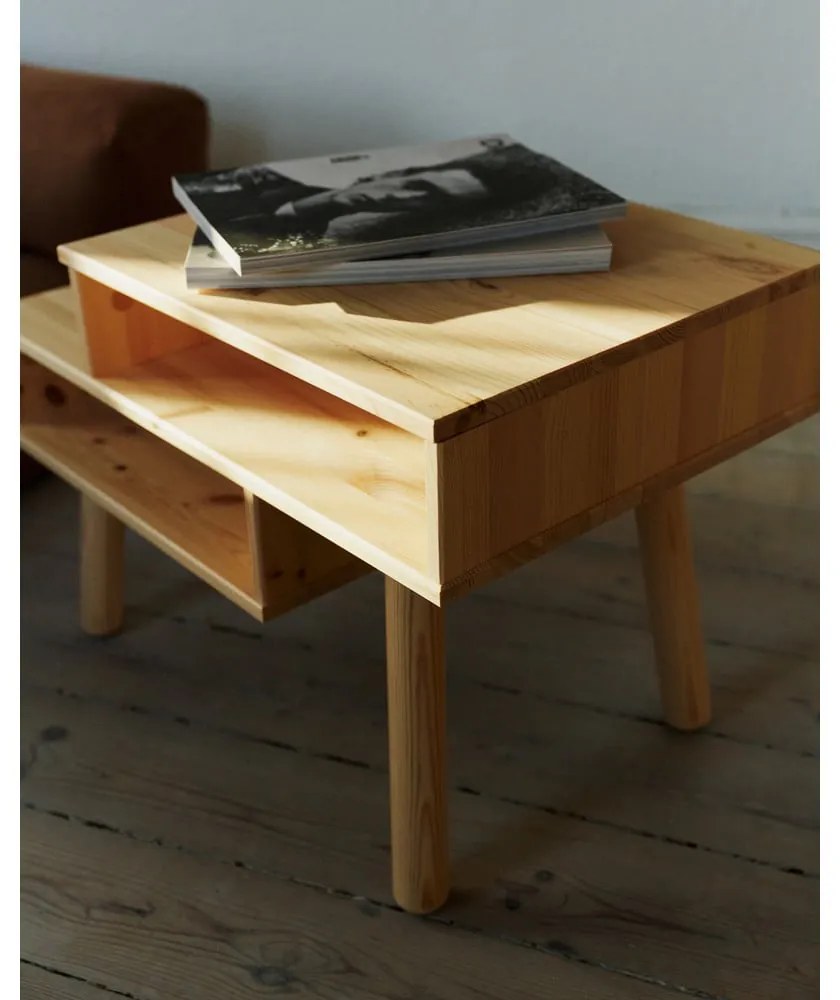 Konferenčný stolík z borovicového dreva v čiernej farbe Karup Design Hako