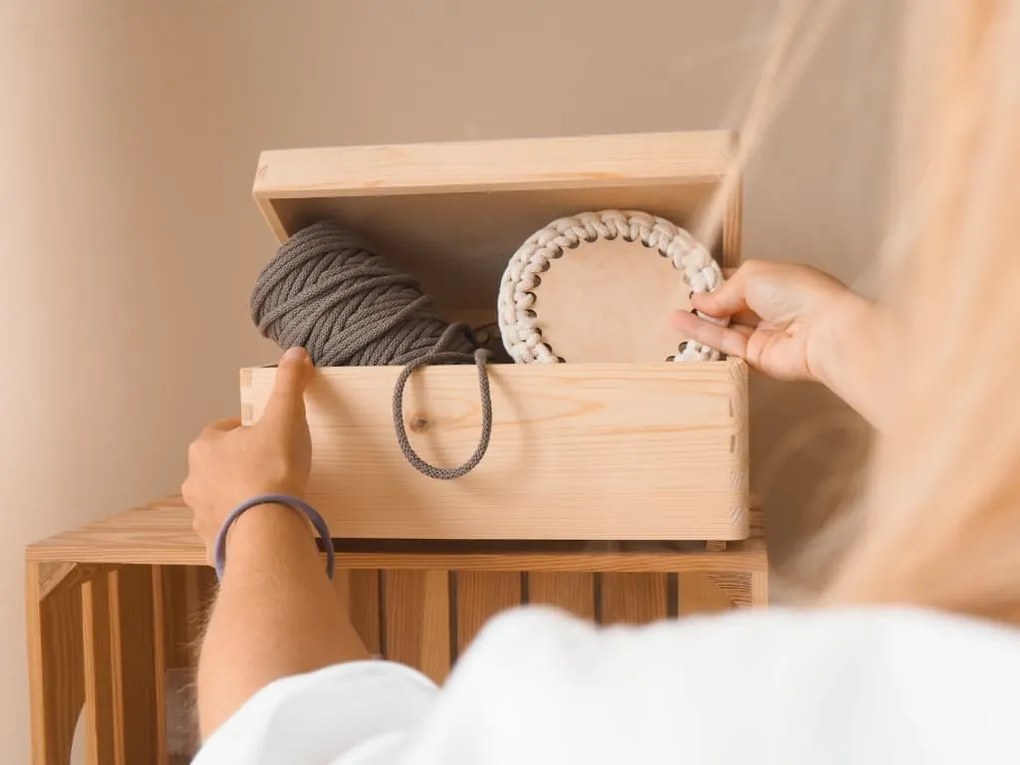 ČistéDrevo Drevený box s vekom 30 x 20 x 14 cm