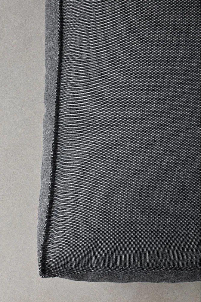 Tmavosivý zahradný puf Blomus Coal