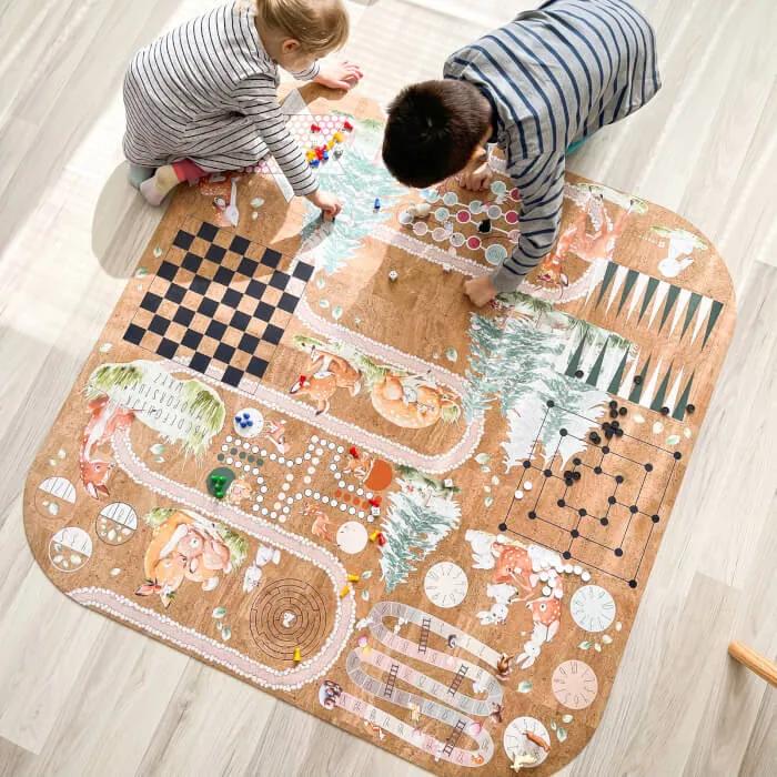 Detský koberec z korku - Zvieratká z lesa a spoločenské hry pre deti