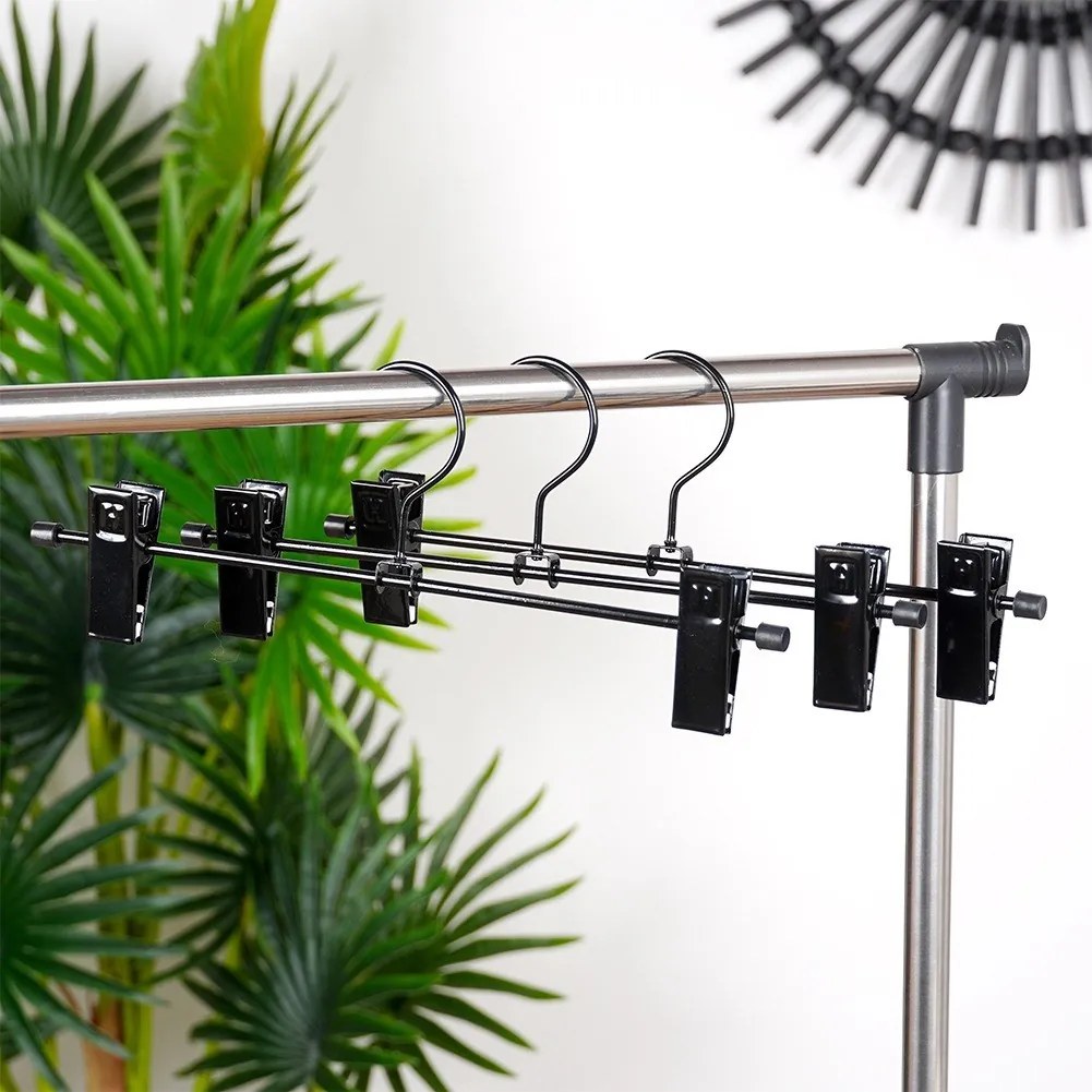 VILDE Kovové čierne vešiaky s klipom na nohavice a sukne, sada 3ks