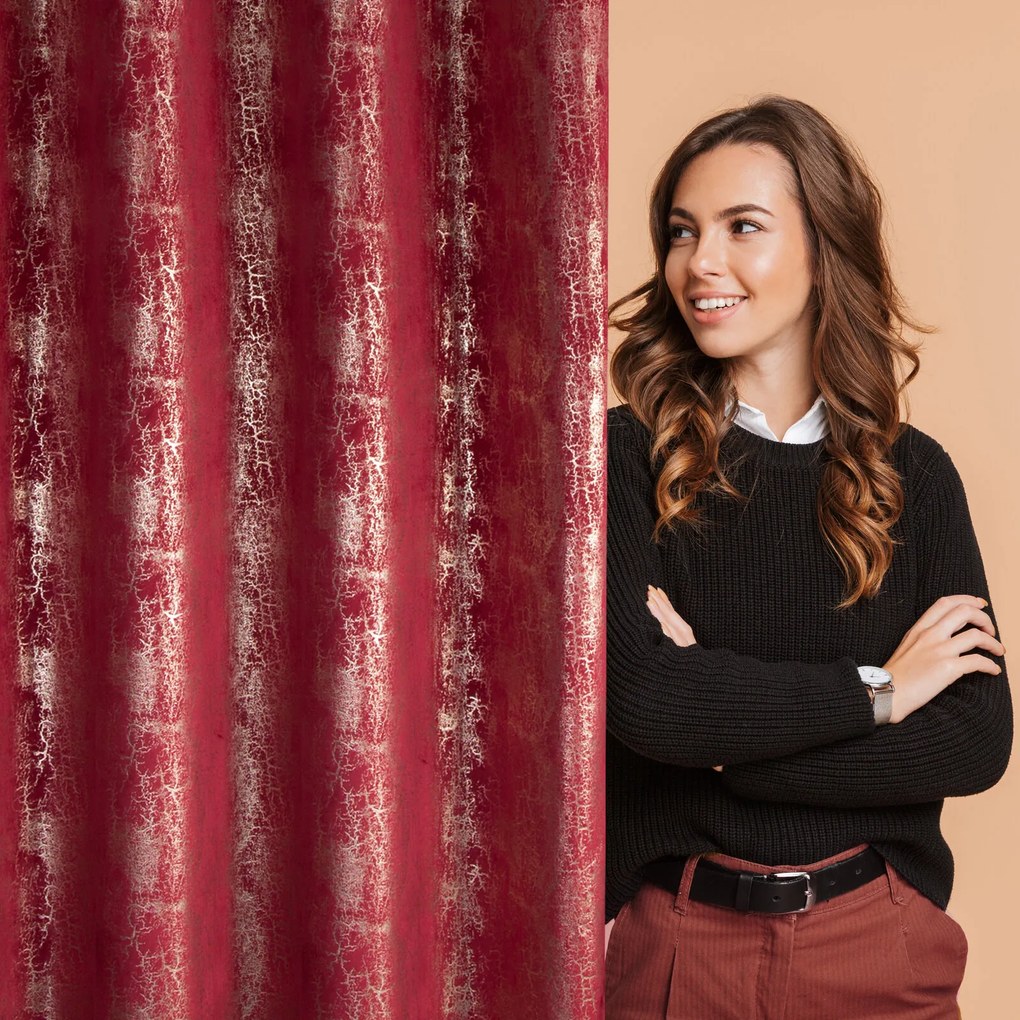 ZATEMŇOVACÍ ZÁVES NA KRÚŽKOCH INGRID 140X250 CM VZOROVANÁ