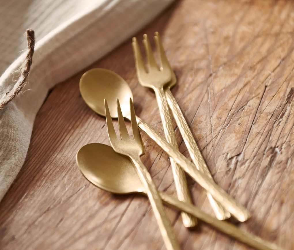 Behúň na stôl z mušelínu