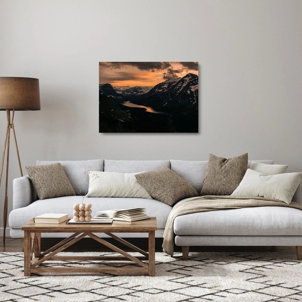 Sklenený obraz jazera medzi horami (70x50 cm)