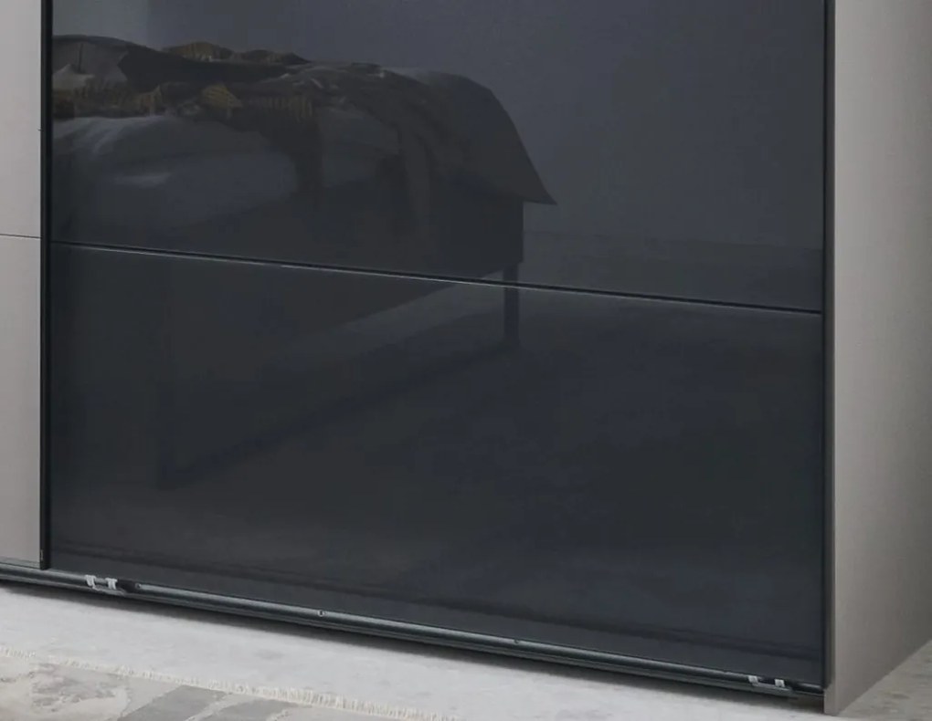 Šatníková skriňa so zásuvkami Tilburg, 225 cm, šedá sahara/čierne sklo