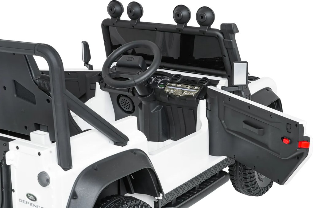 Ramiz Land Rover Defender 110 SVX Concept Biele vozidlo