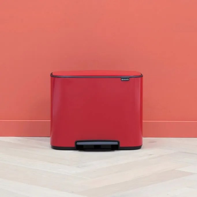 Brabantia BO pedálový kôš 3x11L červená