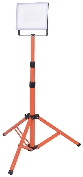 SOLIGHT LED vonkajší reflektor so stojanom 100W/230V/4000K/9000Lm/120°/IP65