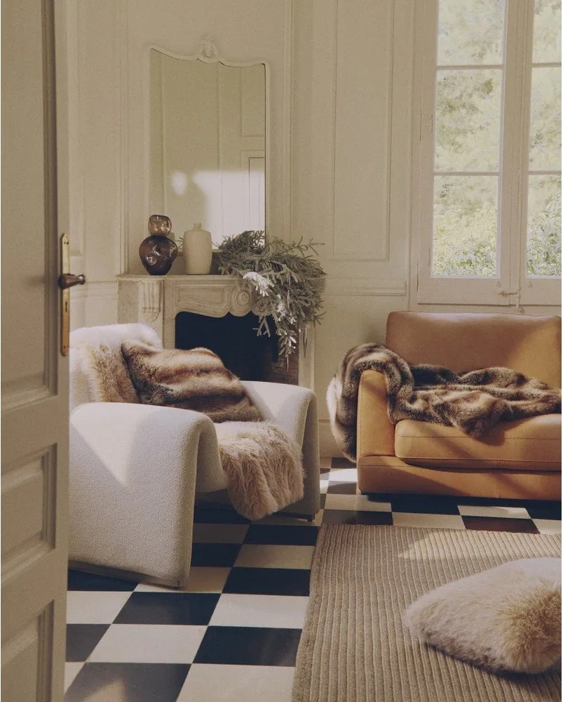 Béžový ručne tkaný koberec 200x300 cm Ardelia – Kave Home