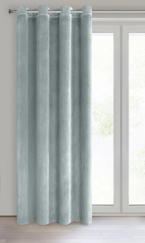 ZATEMŇOVACÍ ZÁVES NA KRÚŽKOCH SAMANTA 140X250 CM STRIEBORNÁ