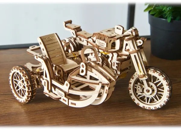 Ugears - 3D drevenené mechanické puzzle Motorka scrambler s vozíkom