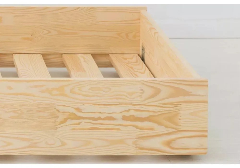 Detská posteľ z borovicového dreva s roštom 70x140 cm v prírodnej farbe Roma – Adeko