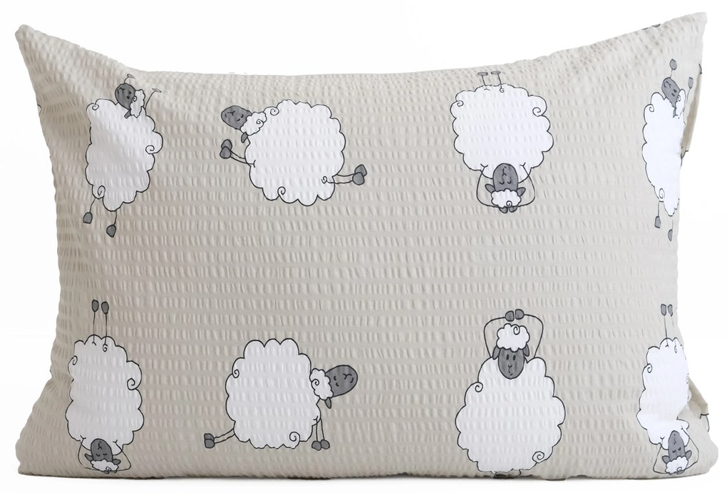 Krepová obliečka na vankúš Renforcé 50 × 70 cm - Ovečky Morning Yoga