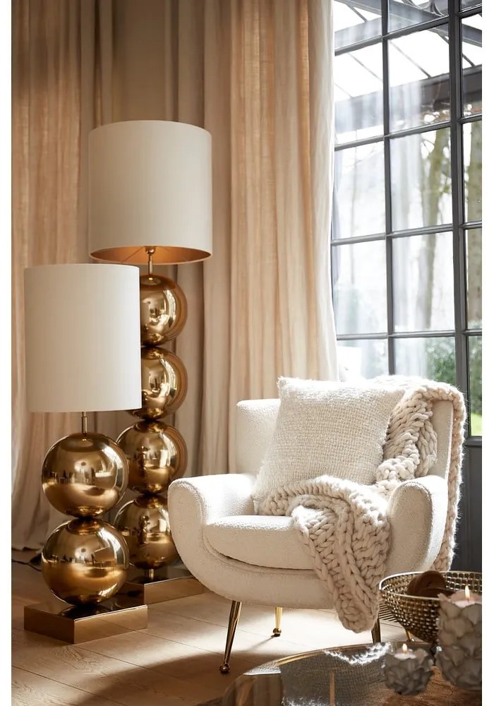 Krémové kreslo z textílie buklé Vinstra – Light &amp; Living