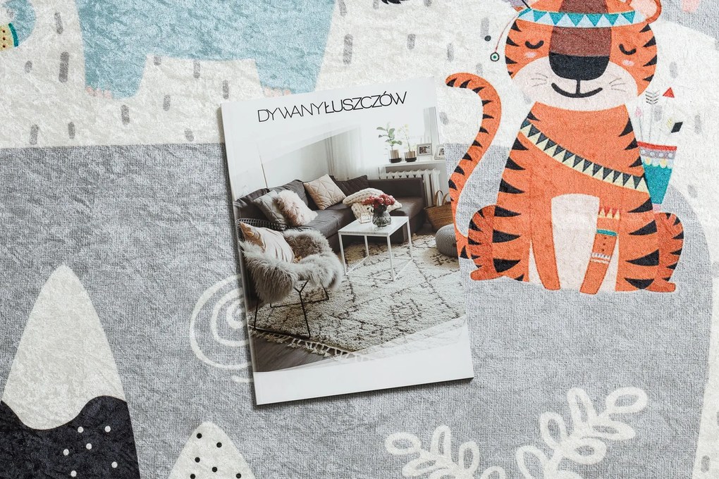 BAMBINO 2160 Prateľný koberec Zvieratká pre deti protišmykový - sivý