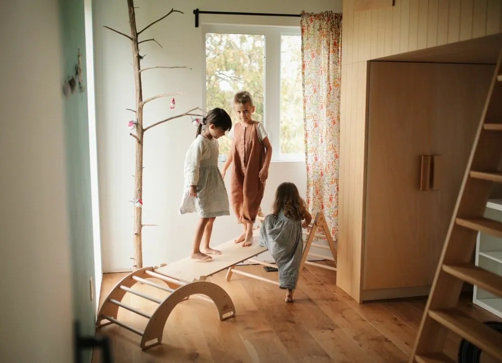 Montessori piklerový hojdací lezecký oblúk / hojdačka