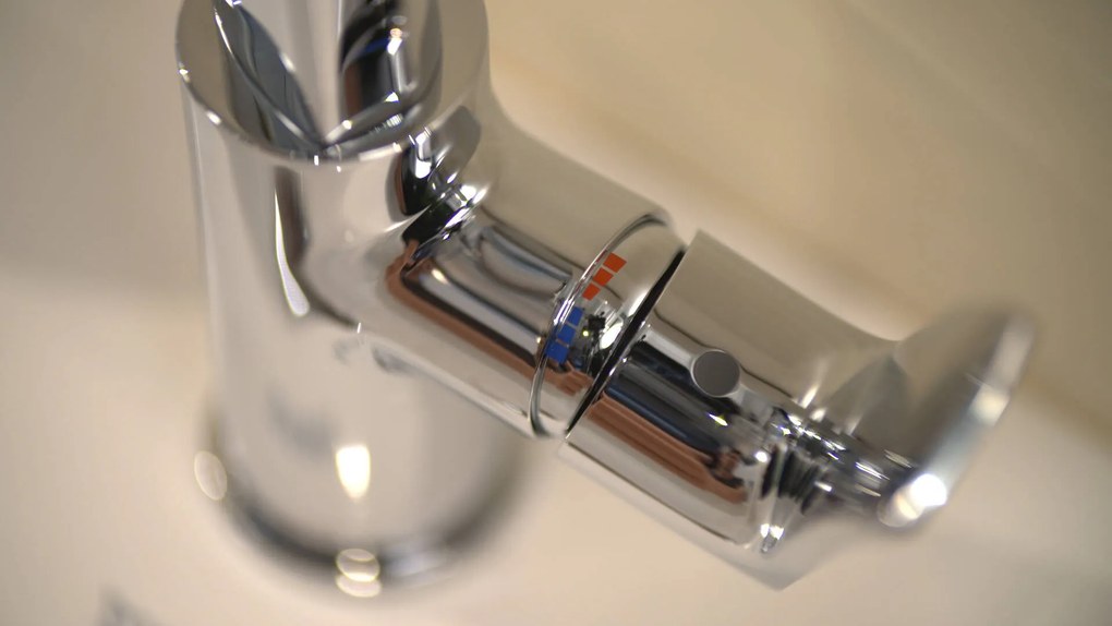 Hansgrohe Metris New, umývadlová batéria s otočným výtokom a výpustom, chrómová, HAN-31087000