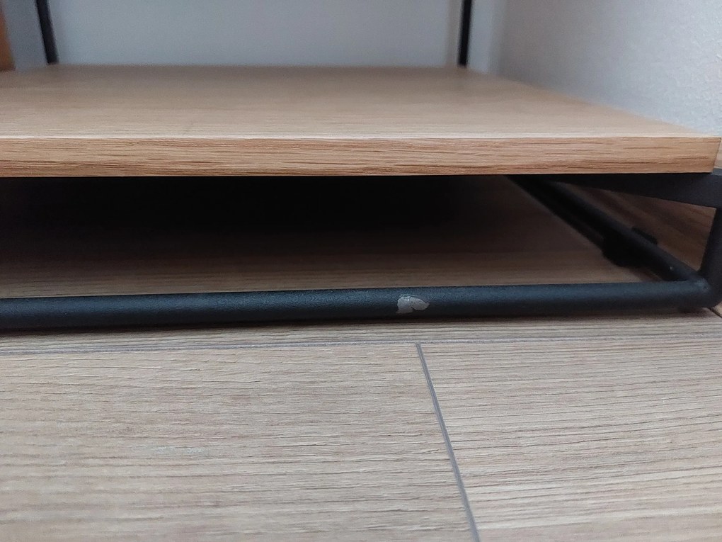 Dizajnový nočný stolík Shayla 40 cm divý dub - II. Trieda