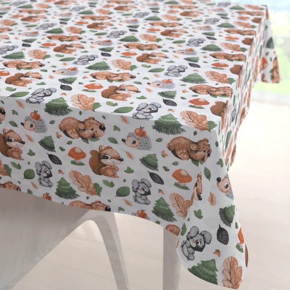 Biante Detský bavlnený štvorcový obrus Sandra SA-282 Veveričky a lesní kamaráti 80x80 cm