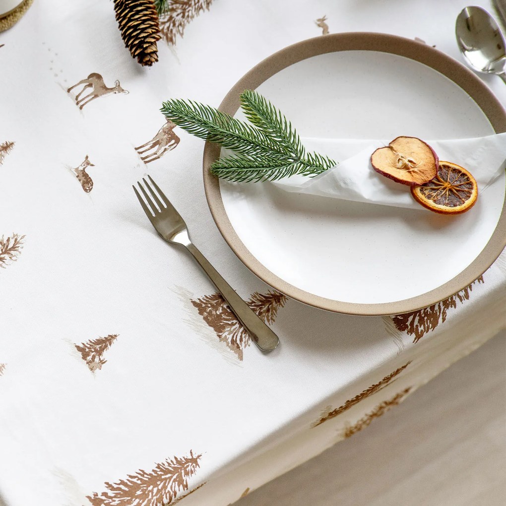 Goldea vianočný hranatý obrus z pevnej bavlny - beskydy 80 x 80 cm