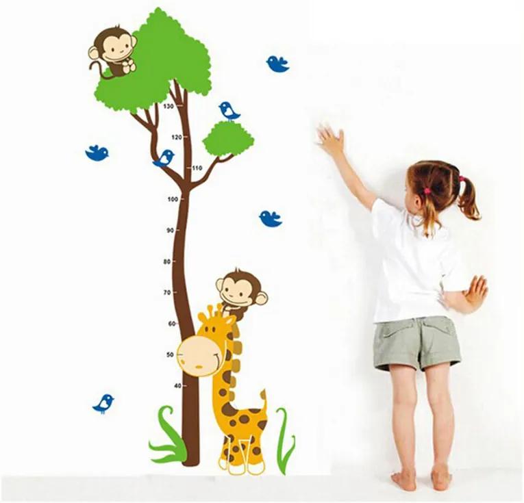 Samolepka na stenu "Detský meter - Žirafa so stromom" 75x150 cm