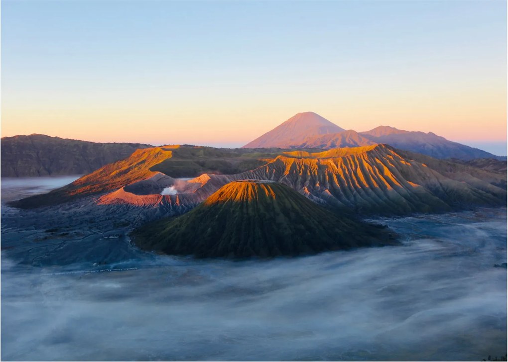 Sklenený obraz hory Bromo v Indonézii (70x50 cm)
