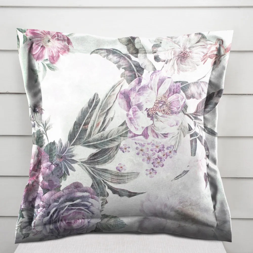 Biante Dekoračná obliečka na vankúš s lemom BM-009 Veľké fialové kvety 50 x 60 cm