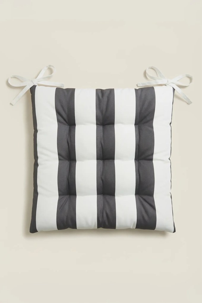 Vankúš na sedenie STRIPES grafitový 40x40x6 cm