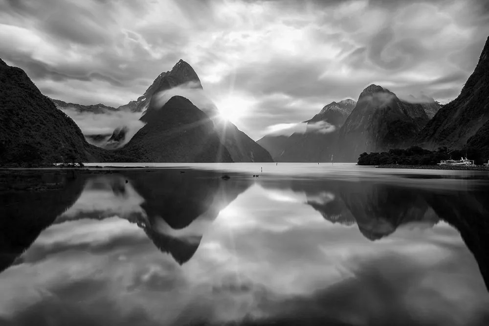 Samolepiaca fototapeta čiernobiely východ slnka na Novom Zélande - 150x100